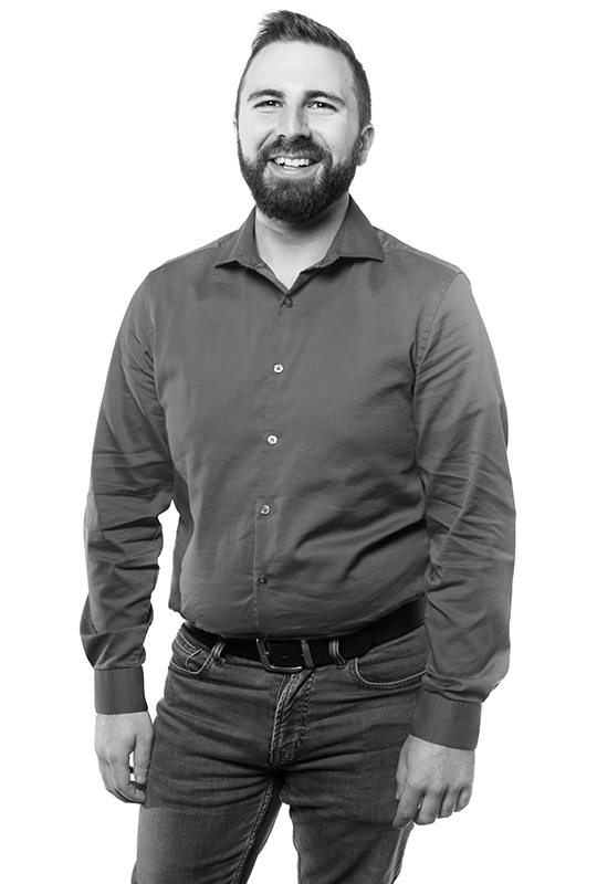 Chris  Yerinides | Sr. Account Director